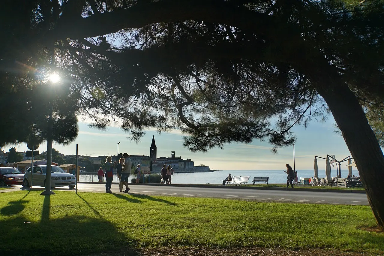 Hvordan er vejret i Brisbane i september måned?